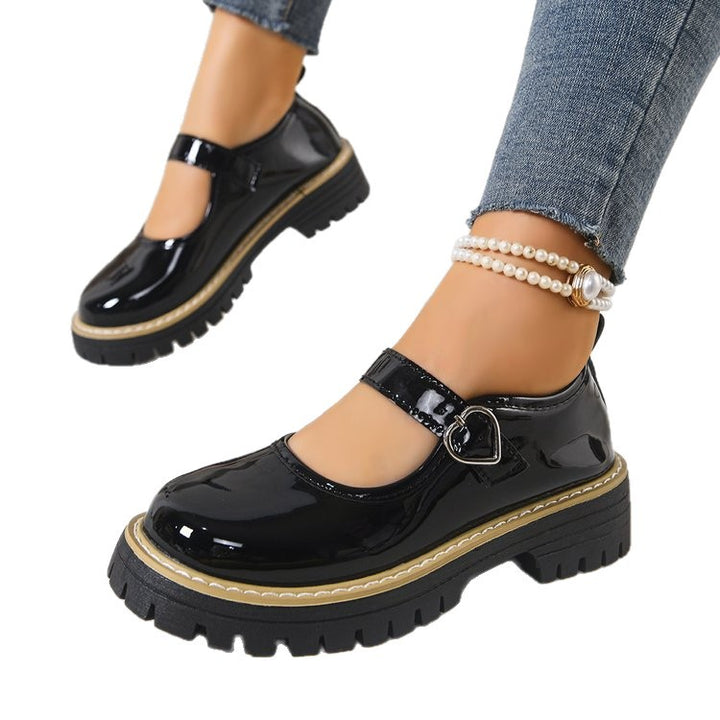 Damen Riemchen‑Slipper im Mary‑Jane‑Stil mit grober Profilsohle und Herzschließe Echo Archiv