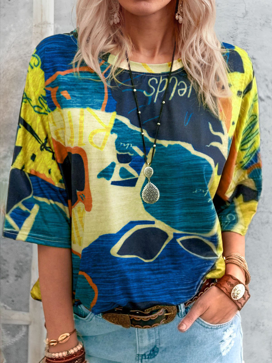 Damen Lockere Viskose Druckbluse mit halblangen Ärmeln und Rundhalsausschnitt – Élovi