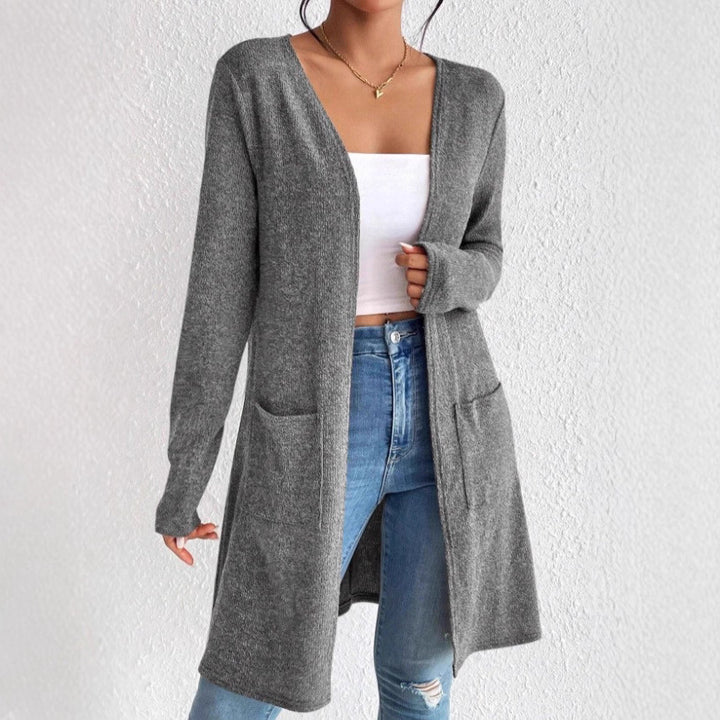 Damen offener Longcardigan mit aufgesetzten Taschen und weichem Feinstrick – Veloura