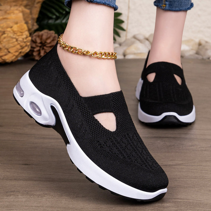 Damen Sportliche Slip-On Sneakers mit komfortabler Strobel-Konstruktion und atmungsaktivem Obermaterial Echo Archiv