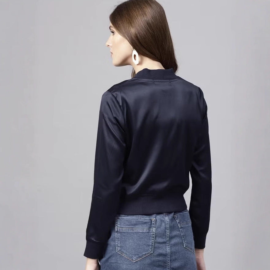 Damen Kurze Satin-Bomberjacke mit Reißverschluss, Rippbündchen und Eingrifftaschen – Avenza