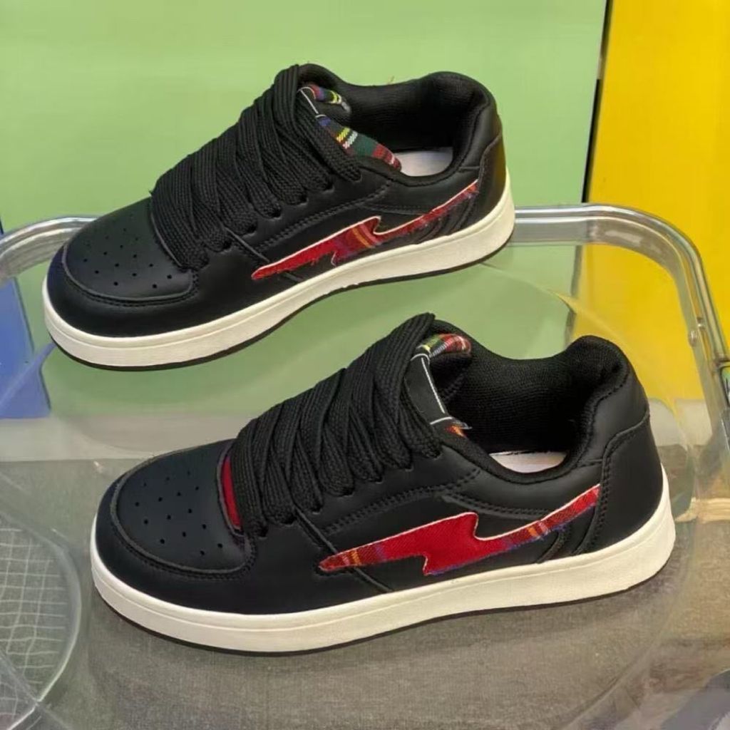 Damen Sportliche Low-Top Sneakers mit atmungsaktiver Mesh-Oberfläche und dämpfender Sohle Echo Archiv