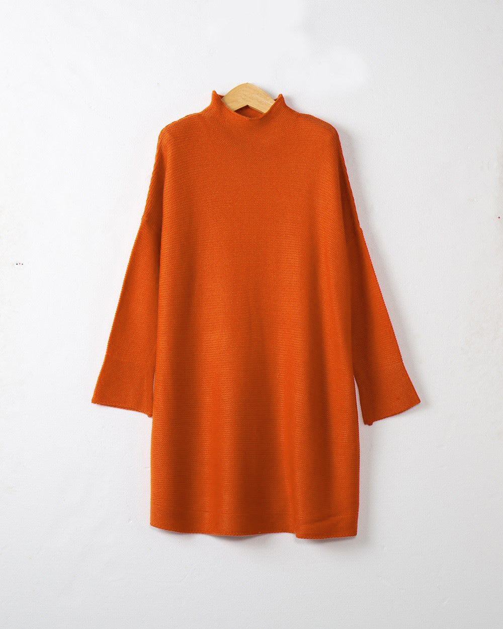 Damen Oversize Strick-Tunika mit kurzem Stehkragen und überschnittener Schulter Echo Archiv