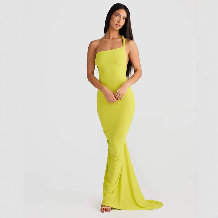 Damen Elegant geschnittenes Abendkleid mit schulterfreiem Design und raffinierten Drapierungen Echo Archiv