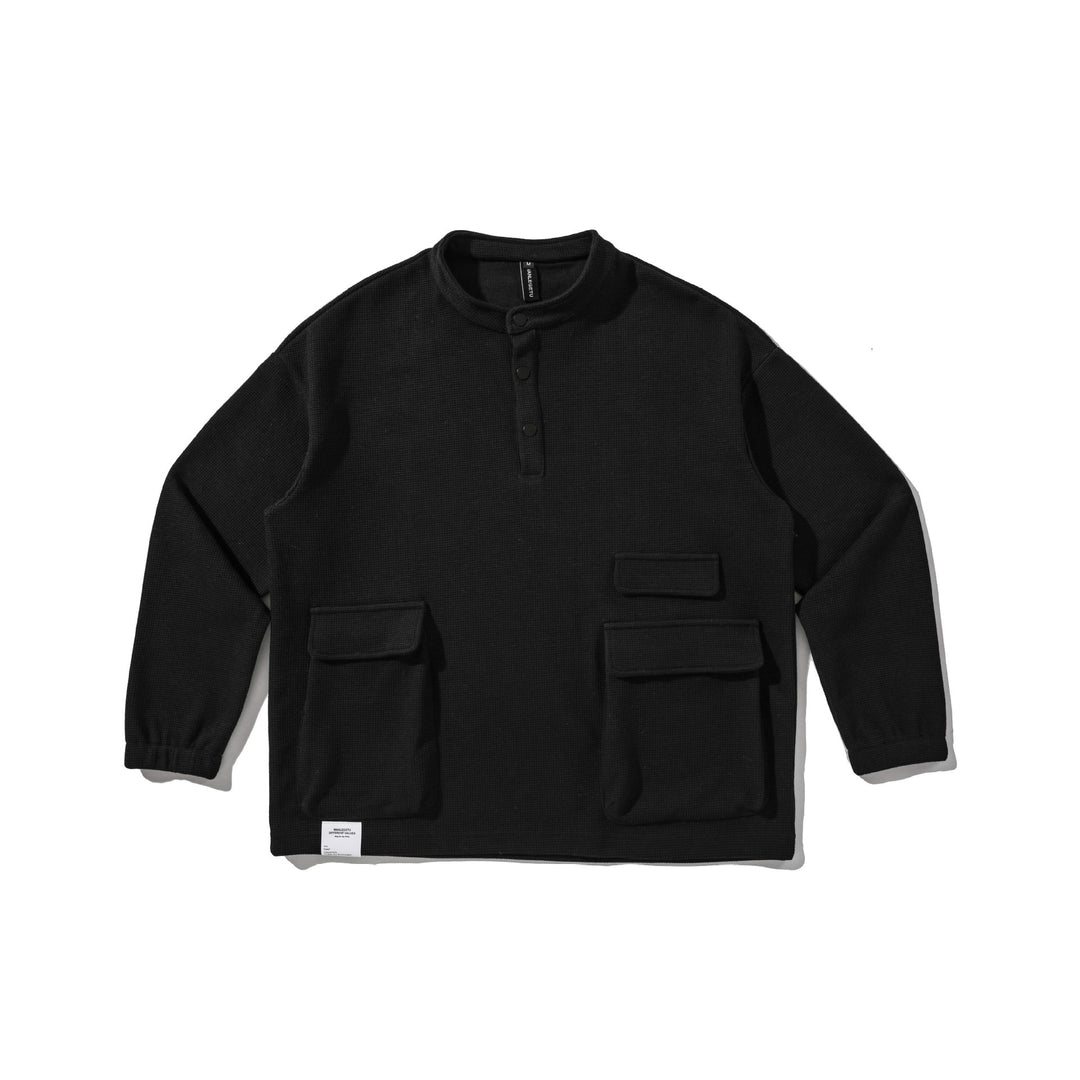 Herren Waffelstrick-Henley-Pullover mit Stehkragen, Druckknopfleiste und großen Utility-Taschen Echoarchiv