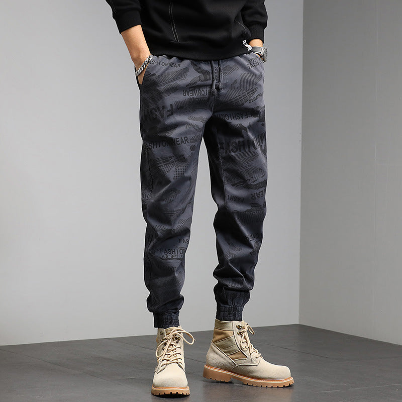 Herren Camouflage-Print Jogger-Cargohose mit elastischem Tunnelzugbund und gerippten Knöcheln Echo Archiv