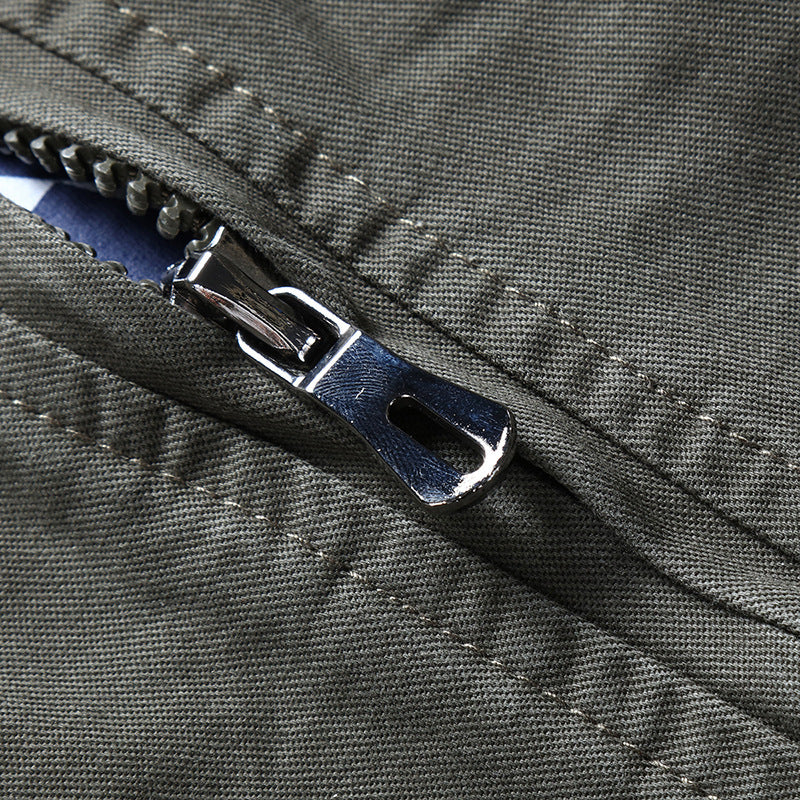 Herren Canvas-Fliegerblouson mit Frontklappentaschen, Ärmeltasche und Rippbündchen Echoarchiv