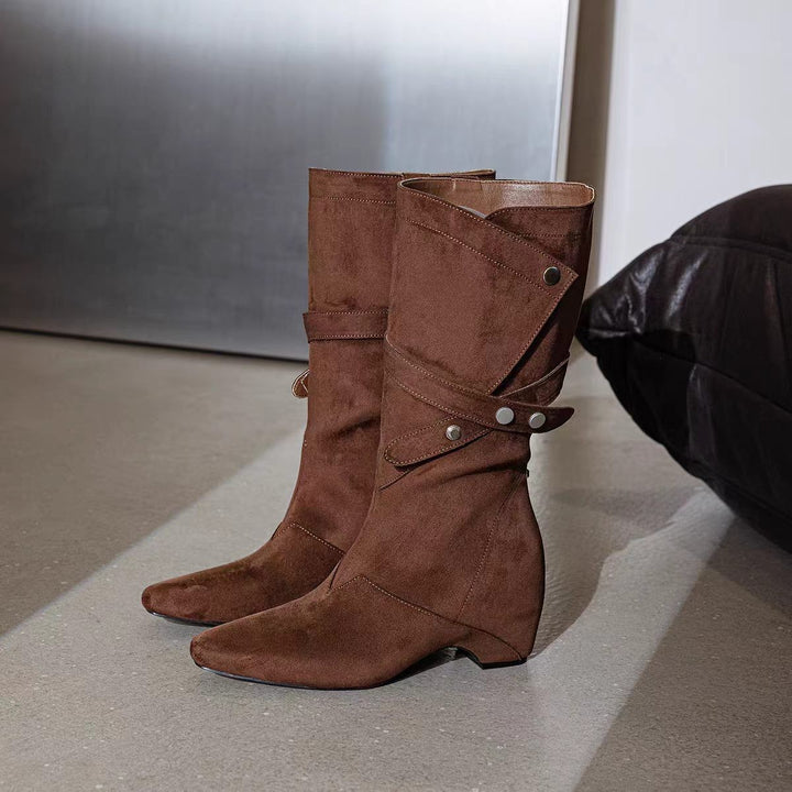Damen Modische Stiefeletten aus Wildleder mit Wickel-Design Echo Archiv