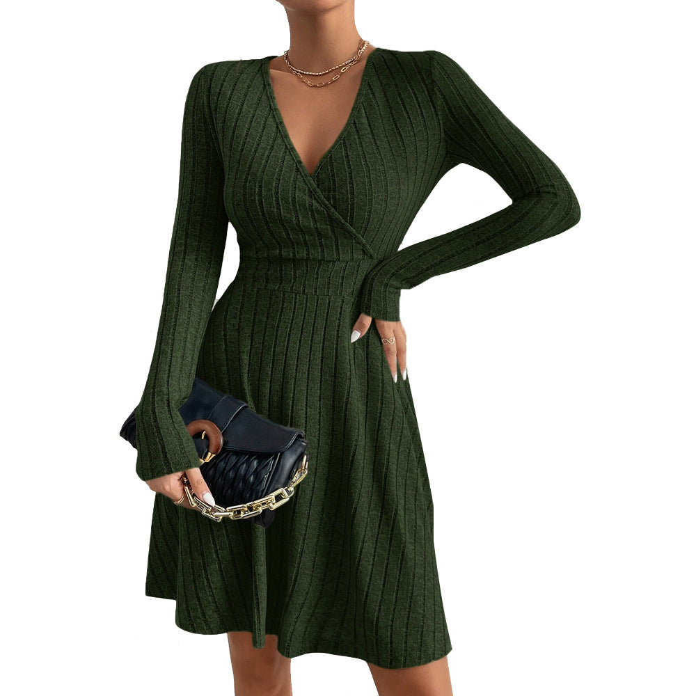 Damen figurschmeichelndes geripptes Wickel-Strickkleid mit tailliertem Bund und ausgestelltem Rock – Valéora