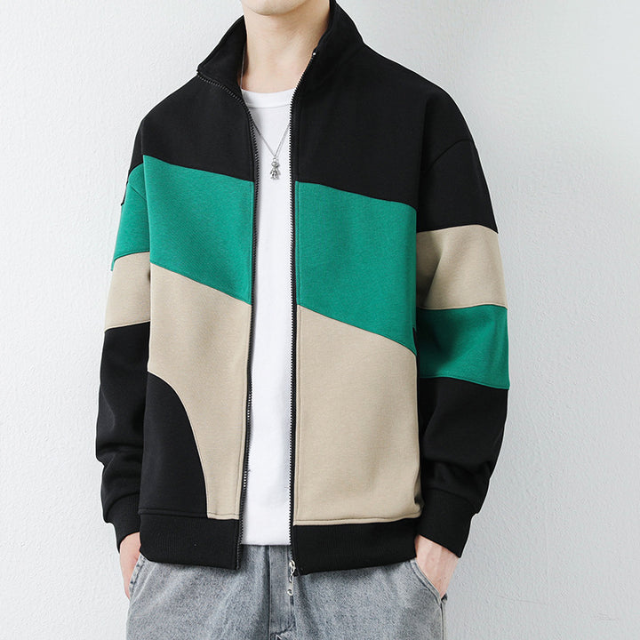 Herren sportliche Steppjacke mit hohem Kragen und modischen Farbblöcken Echoarchiv