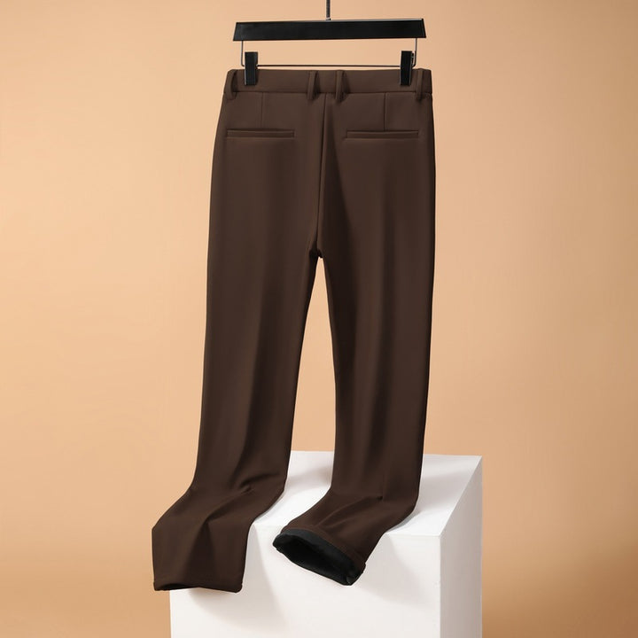 Herren eleganter Business-Hose mit zeitgemäßem Schnitt und komfortablem Bund Echoarchiv