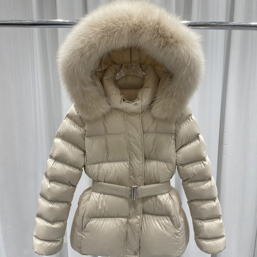 Damen Taillierte Stepp-Pufferjacke mit Gürtel, hohem Kragen und abnehmbarem Fellbesatz Echo Archiv