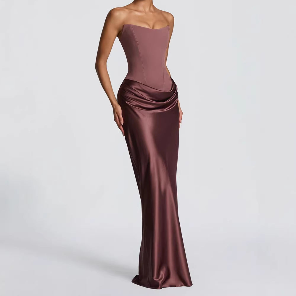 Damen Elegantes Wickelkleid mit figurbetontem Oberteil und schimmerndem Rock Echo Archiv
