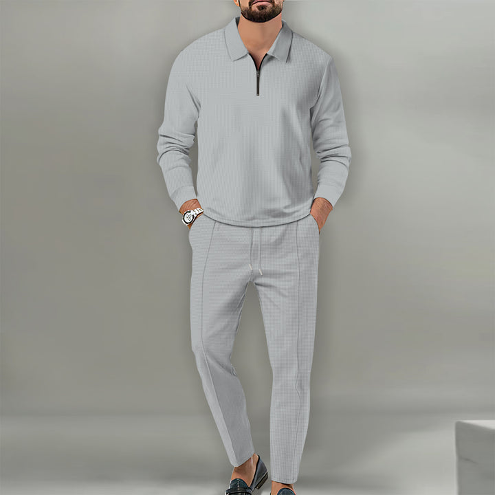 Herren sportliches Oberteil und vielseitige Jogginghose Echoarchiv