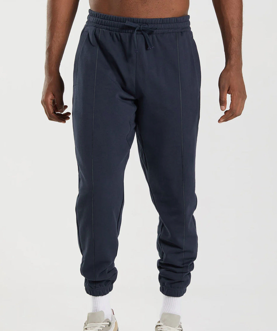 Herren bequeme Jogginghose mit elastischem Bund und seitlichen Taschen Echoarchiv