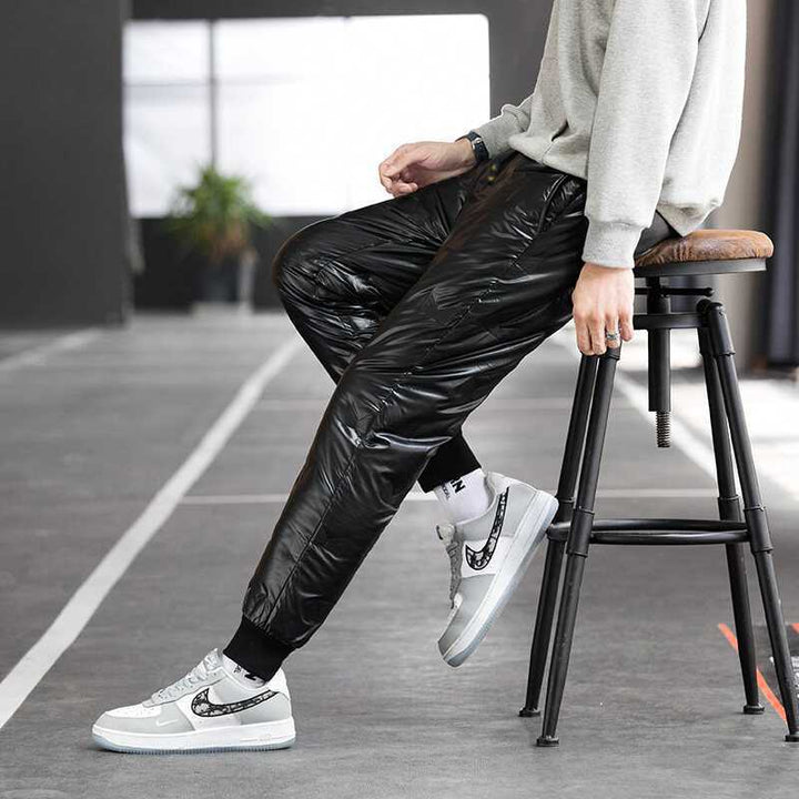 Herren Isolierte Nylon-Jogginghose mit gesteppter Thermofütterung, Tunnelzug & elastischen Bündchen Echoarchiv