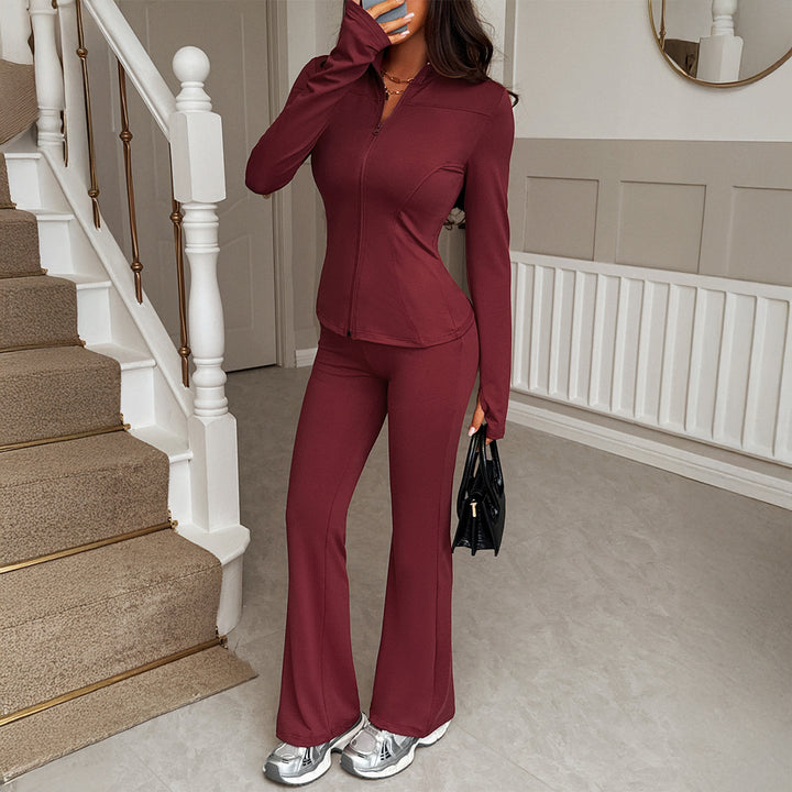 Damen figurbetontes Stretch-Joggingset mit taillierter Reißverschluss-Jacke und ausgestellter Schlaghose – Élanora