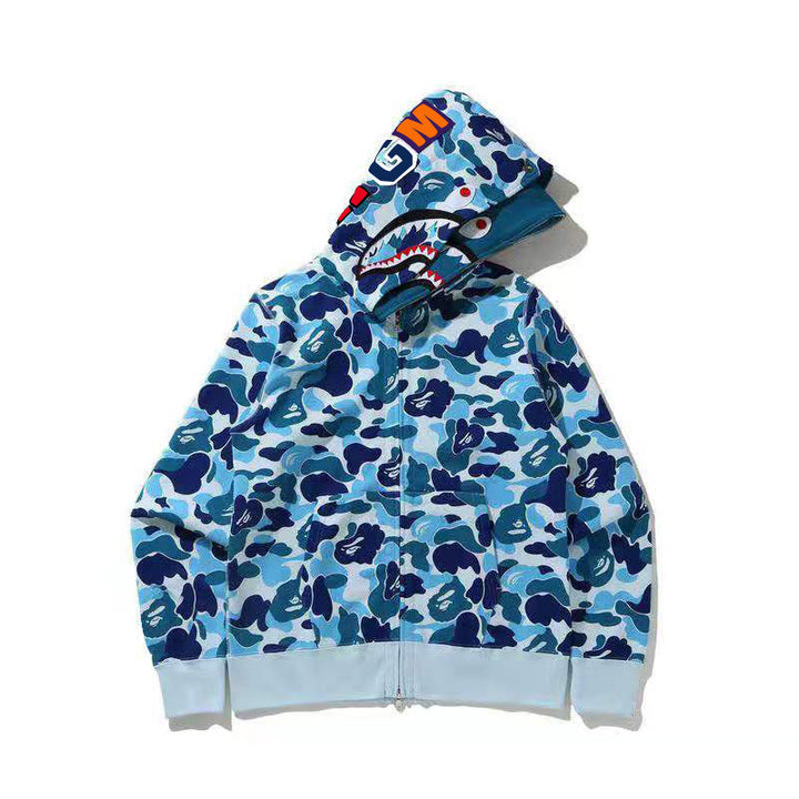 Herren Kapuzenjacke mit einzigartigem Camouflage-Design und einem auffälligen Reißverschluss Echoarchiv