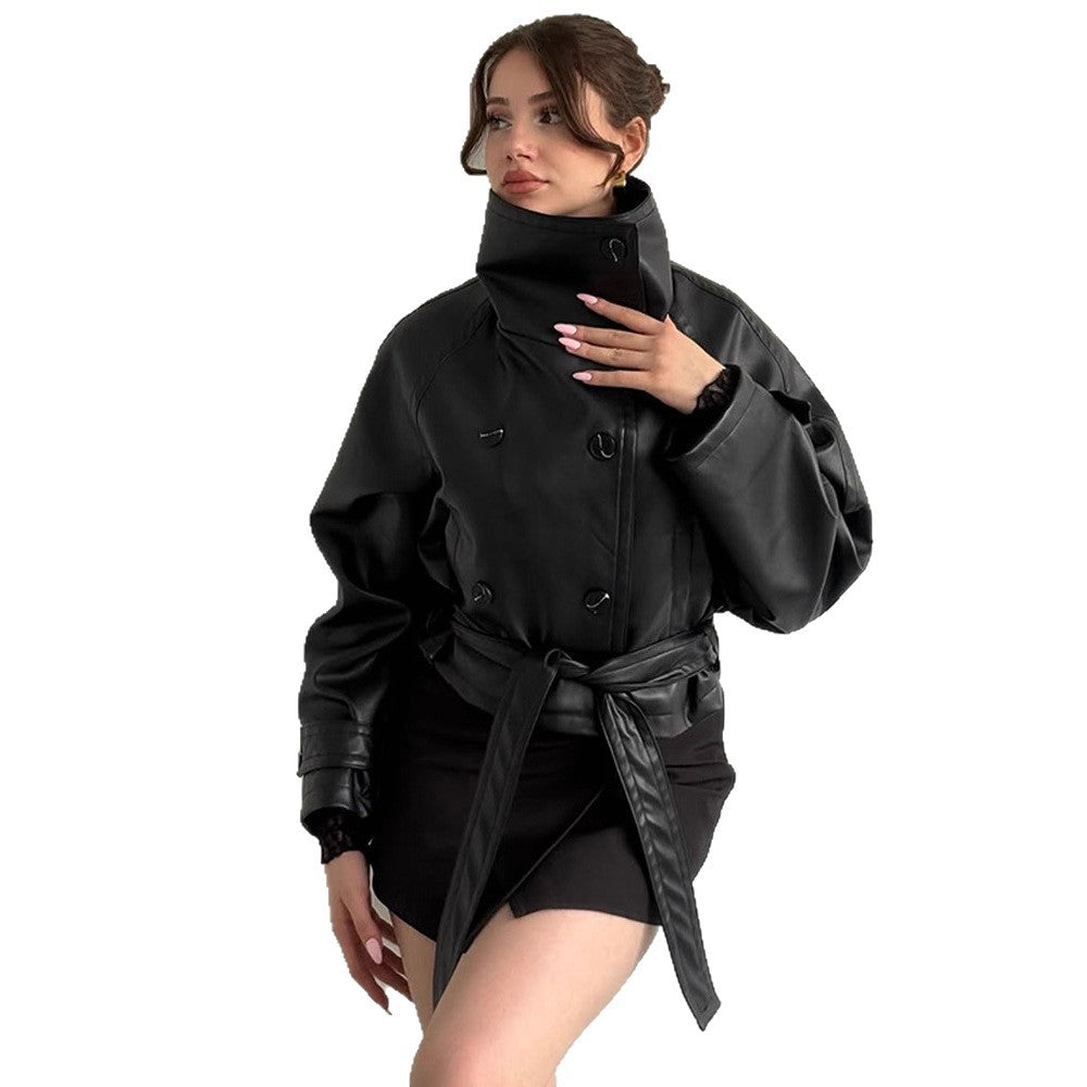 Damen Taillierte Kurzblouson‑Jacke aus Lederimitat mit hohem Stehkragen und Bindegürtel Echoarchiv