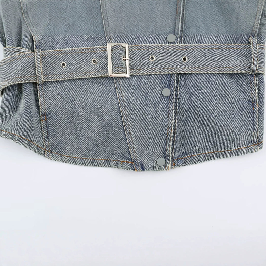 Damen Jeansjacke mit Taillengürtel und asymmetrischer Druckknopfleiste Echoarchiv