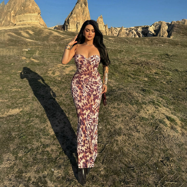 Damen Lange Leoprint-Maxi-Kleid mit trägerlosem Design und figurbetontem Schnitt Echo Archiv