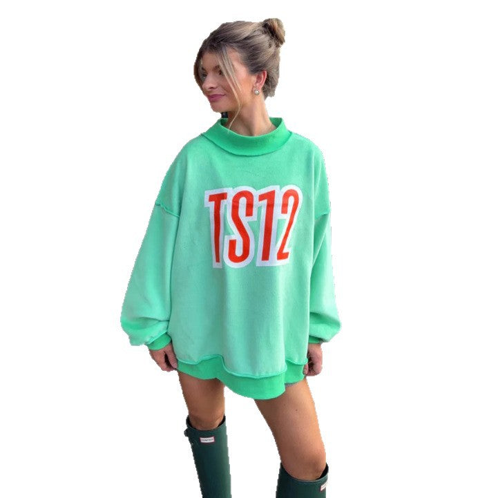 Damen nan weites Sweatshirt mit hohem Kragen und auffälligem Frontprint Echo Archiv
