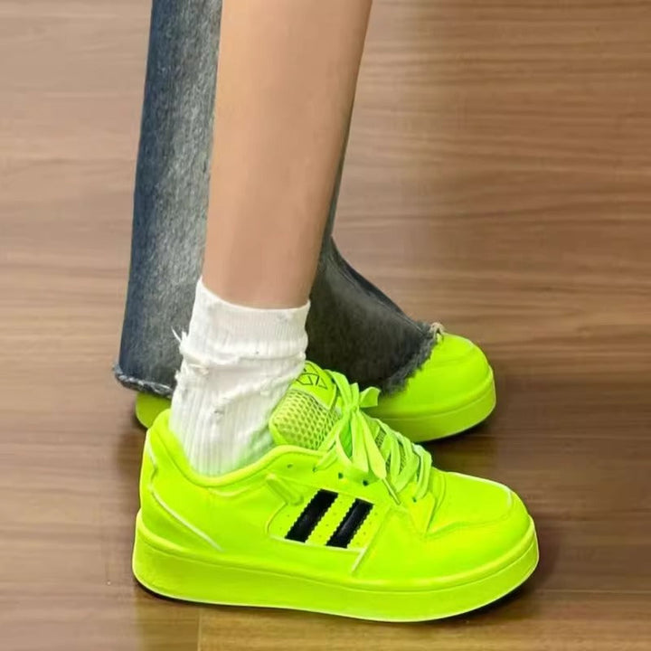 Damen Trendige Sneakers mit reflektierenden Akzenten und dämpfender Sohle Echo Archiv