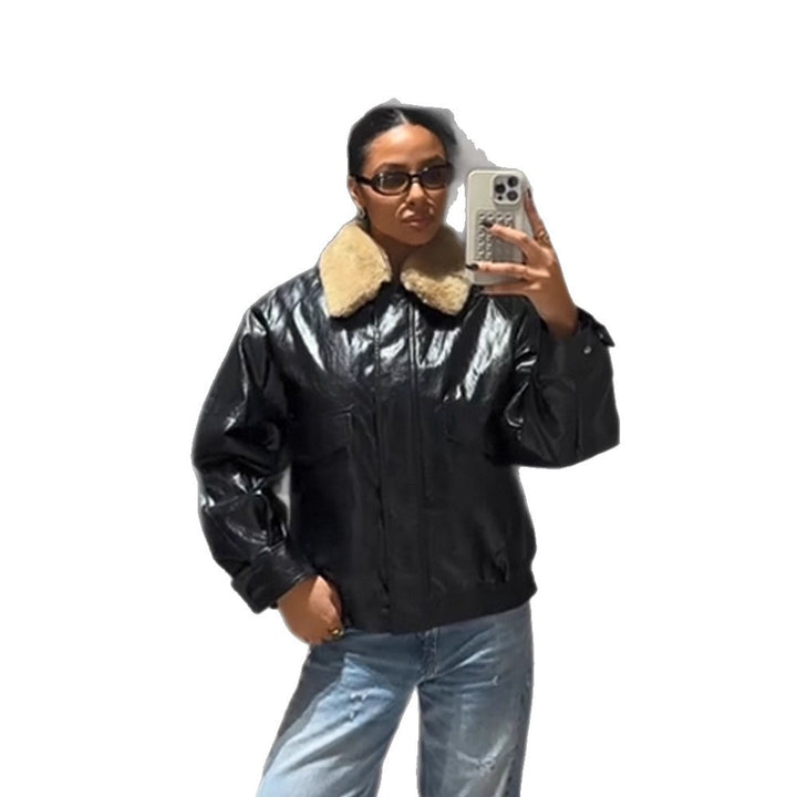 Damen Glänzende Oversize Lederimitat-Bomberjacke mit voluminösem Kunstfellkragen Echoarchiv