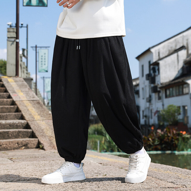 Herren Weite Cord-Loungehose mit Tunnelzug, gerippter Cordstruktur und elastischen Bündchen Echo Archiv