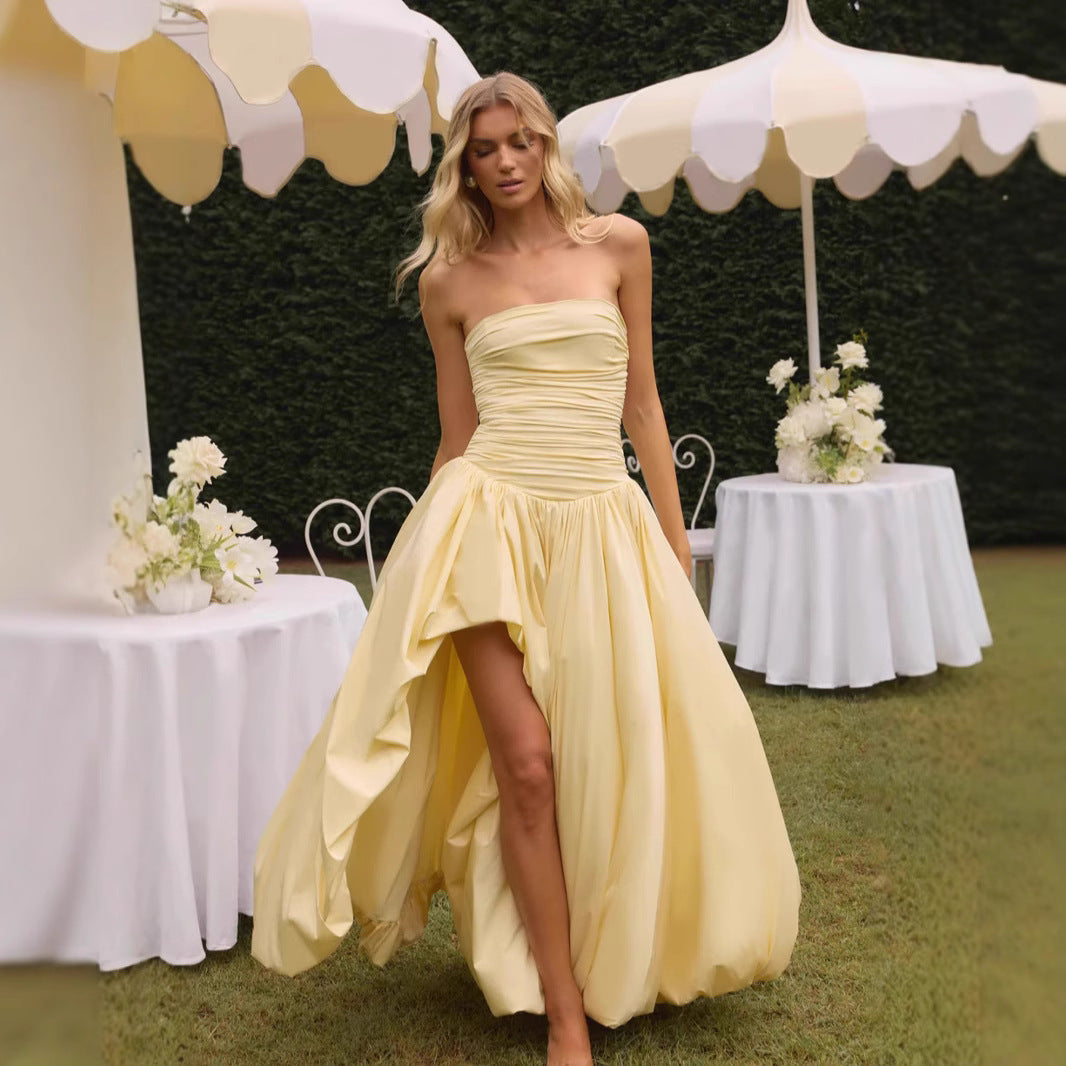 Damen Strapless Ballkleid mit hohem Schlitz und fließendem Rock Echo Archiv