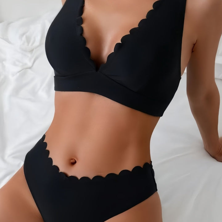 Damen Triangel-Bikini mit geschwungenem Saum Echo Archiv