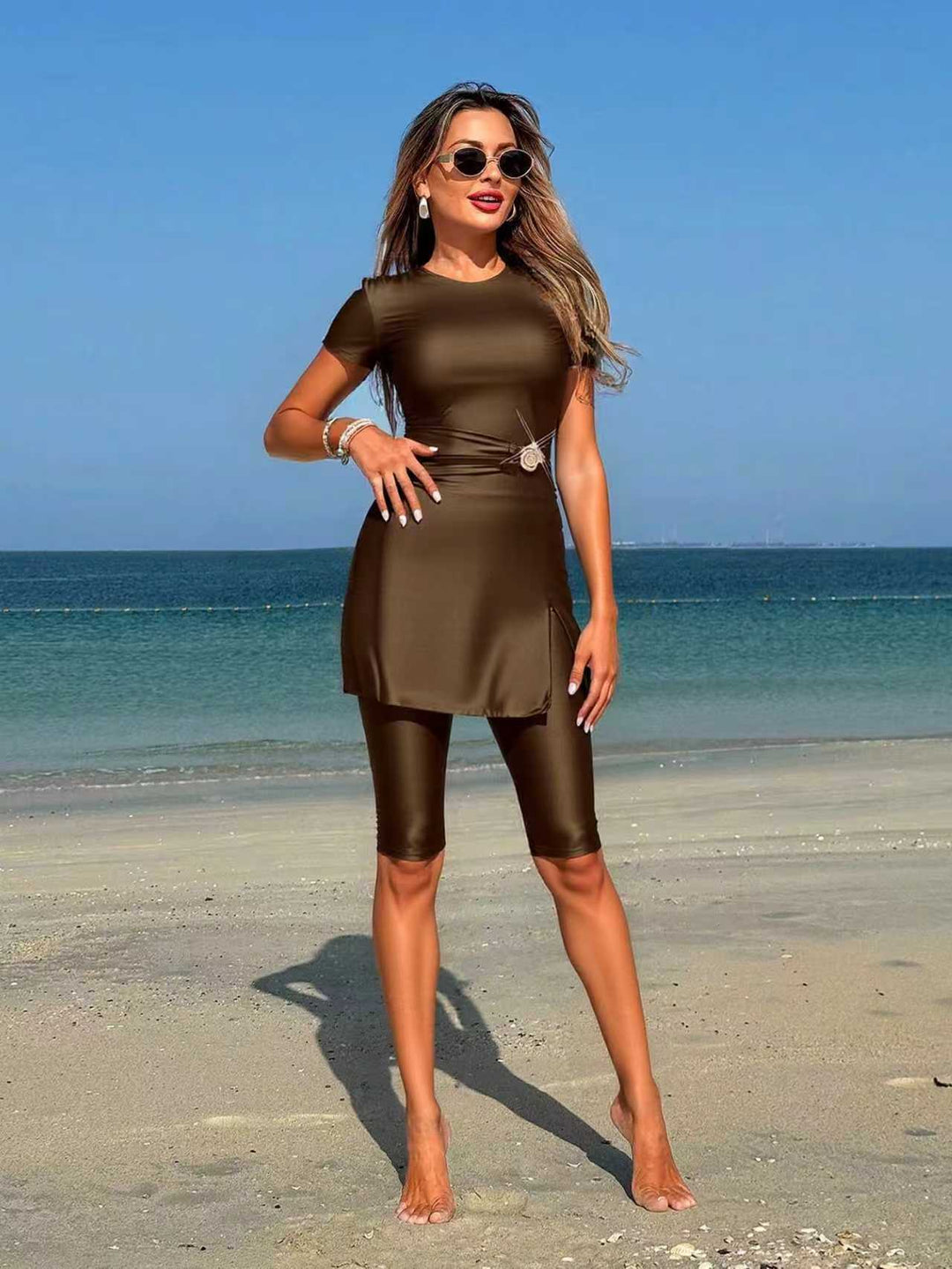Damen Stylish Sportanzug mit Short und Wickeloptik Echo Archiv