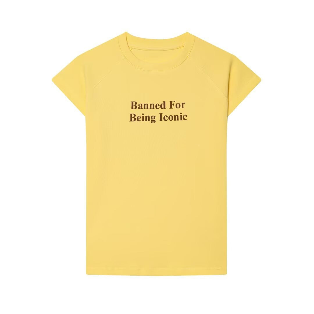Damen T-Shirt mit modernem Schriftzug und lässigem Schnitt Echo Archiv