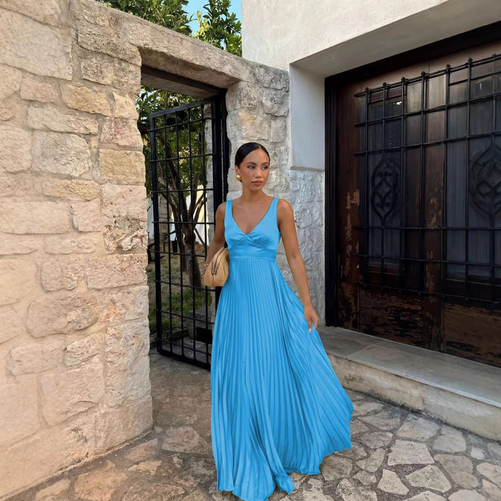 Damen Plisseekleid mit tiefem V-Ausschnitt und eleganter Silhouette Echoarchiv