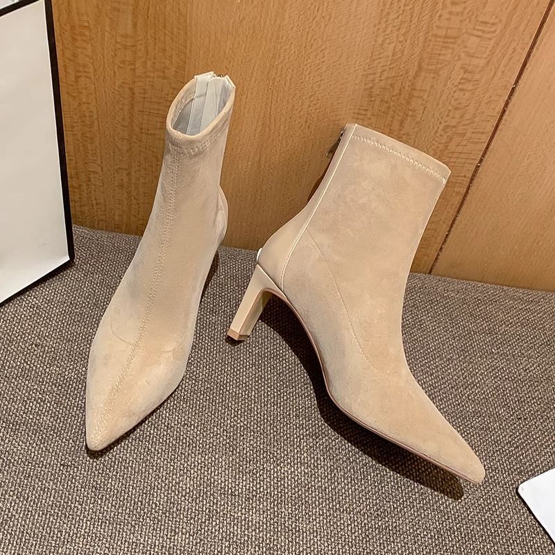 Damen Stretch‑Ankleboots mit schmaler Spitze und sculpted Blockabsatz Echo Archiv