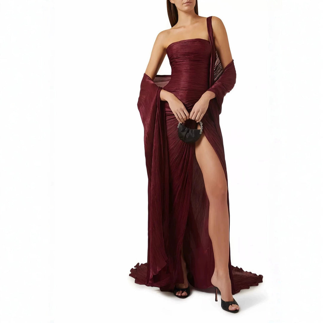 Damen Elegantes Maxi-Kleid mit asymmetrischem Schnitt und Plissierungen Echo Archiv