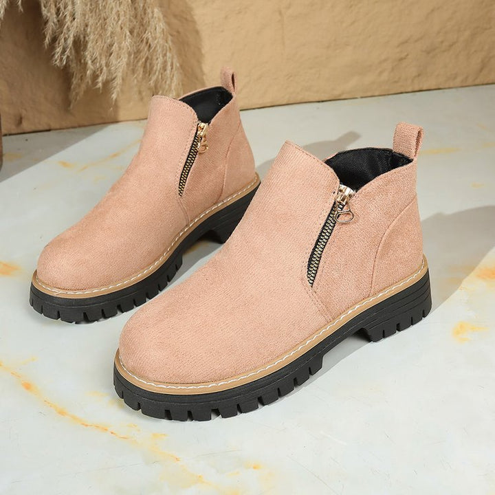 Damen Kurzschaft-Stiefeletten aus Veloursoptik mit seitlichem Reißverschluss und grober Profilsohle – Varelle