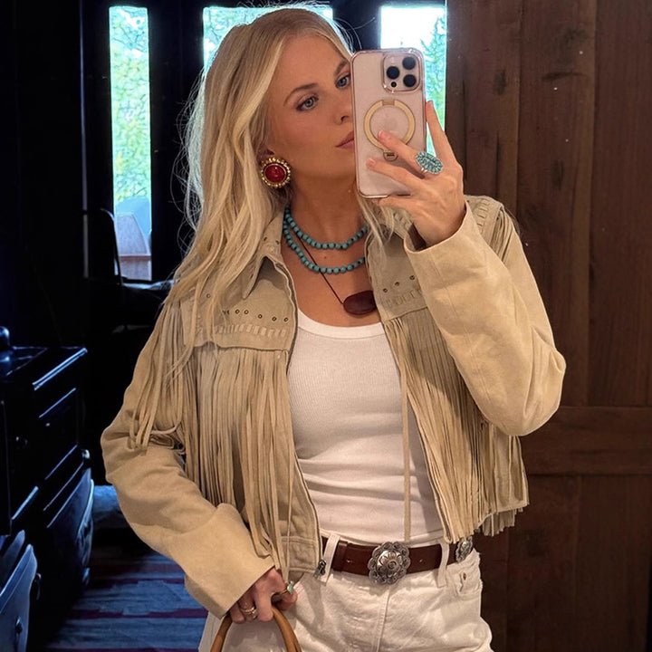 Damen Cropped Wildleder‑Style Fransenjacke mit Nietenapplikation Echoarchiv