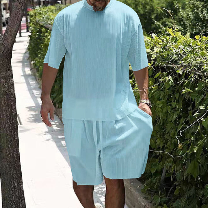Herren lässiges Freizeit-Set mit oversized T-Shirt und Shorts Echoarchiv