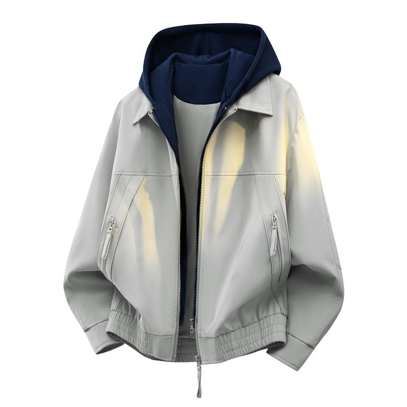 Herren Urbaner Layering-Bomber mit kontrastierender Kapuzen-Innenjacke und Reißverschlusstaschen Echoarchiv