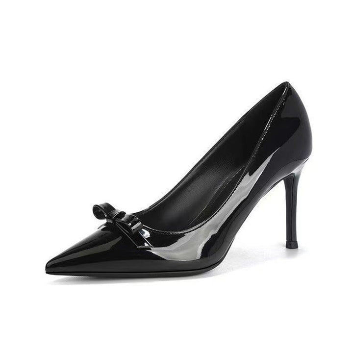 Damen Spitz zulaufende Lack-Pumps mit Zierschleife und schlankem Stiletto-Absatz – Lioré