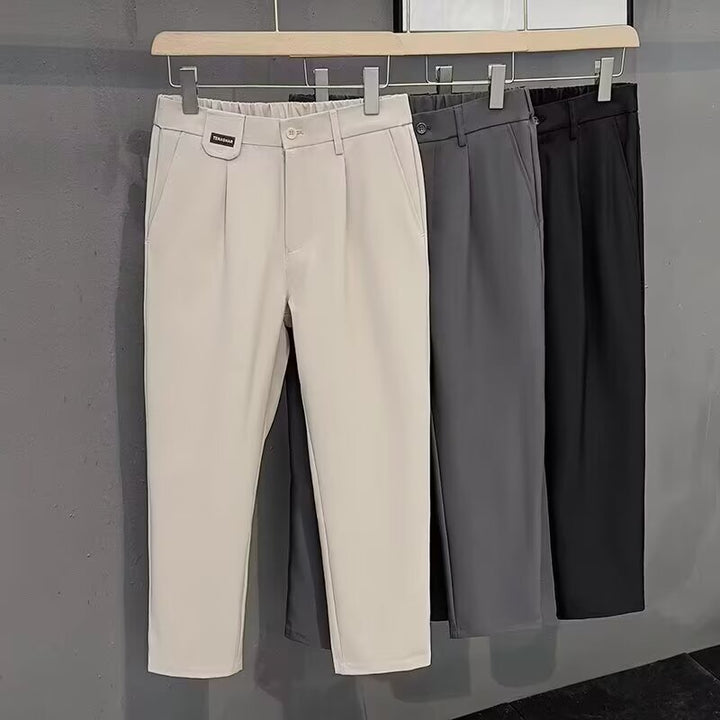 Herren schlanke Chino-Hose mit elegantem Schnitt und atmungsaktivem Material Echoarchiv