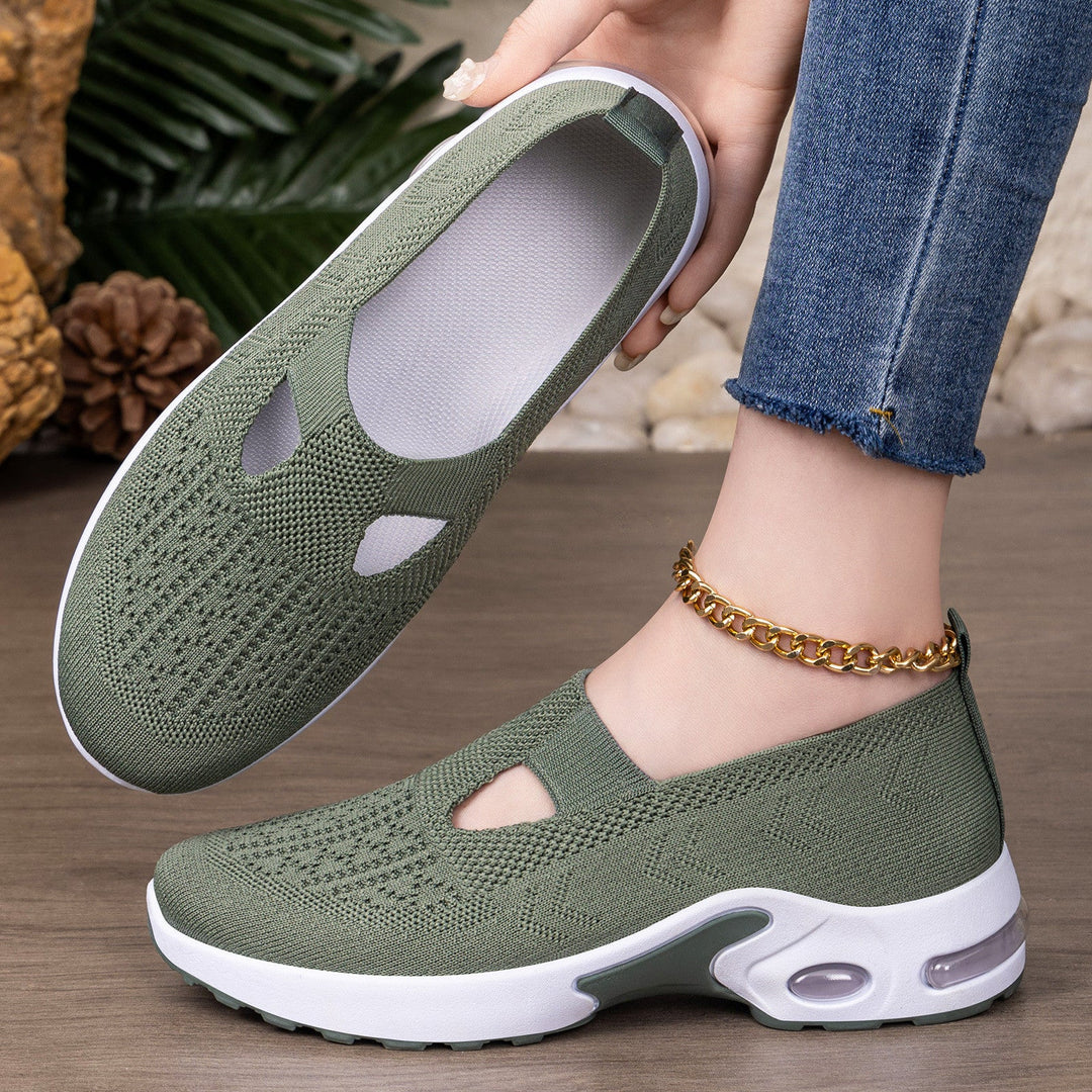Damen Sportliche Slip-On Sneakers mit komfortabler Strobel-Konstruktion und atmungsaktivem Obermaterial Echo Archiv