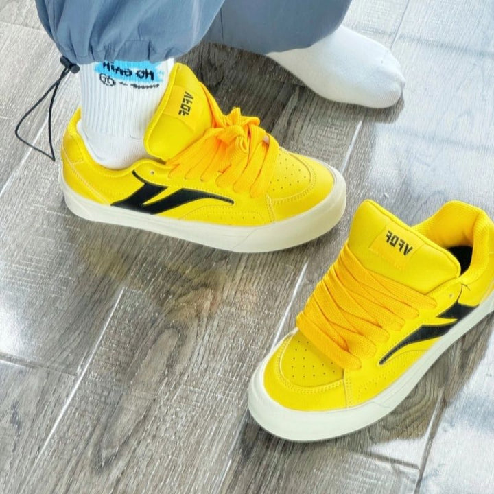 Damen Sportliche Sneakers mit innovativem Schnürsystem Echo Archiv