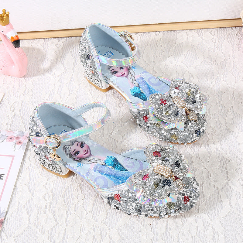 Mädchen Glitzernde Ballerinas mit Blumen- und Strassverzierung Echo Archiv