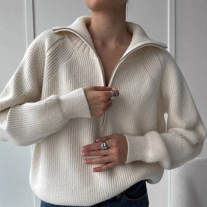 Damen Gerippter Wollmix-Pullover mit halbem Reißverschluss und weitem Stehkragen Echoarchiv