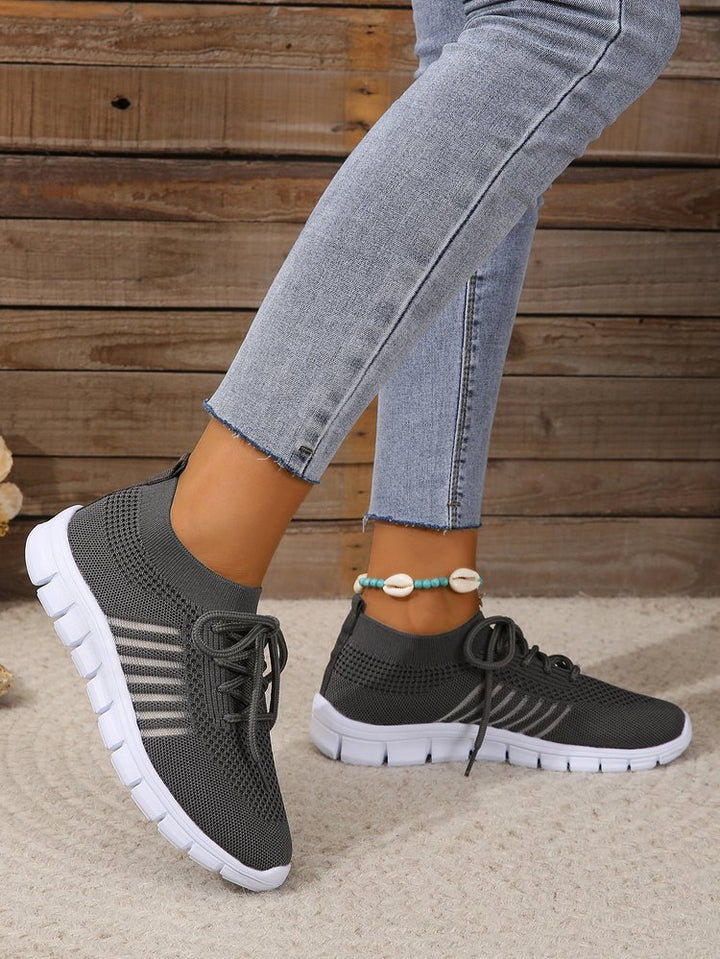 Damen  leichtes gestricktes Sneaker Slipper mit sockenähnlichem Schaft und flexibler Laufsohle Echo Archiv