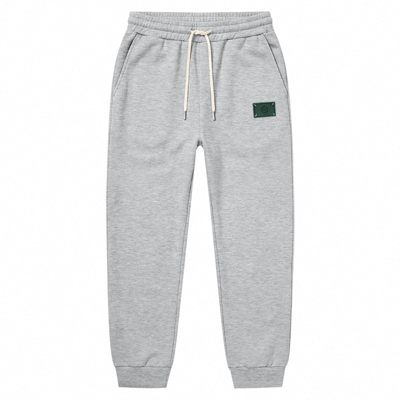 Herren Minimalistische Fleece-Jogginghose mit elastischem Tunnelzug und schmalen Bündchen – Sorevano