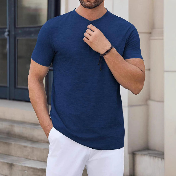 Herren T-Shirt mit Knopfleiste und zeitlosem Design Echoarchiv