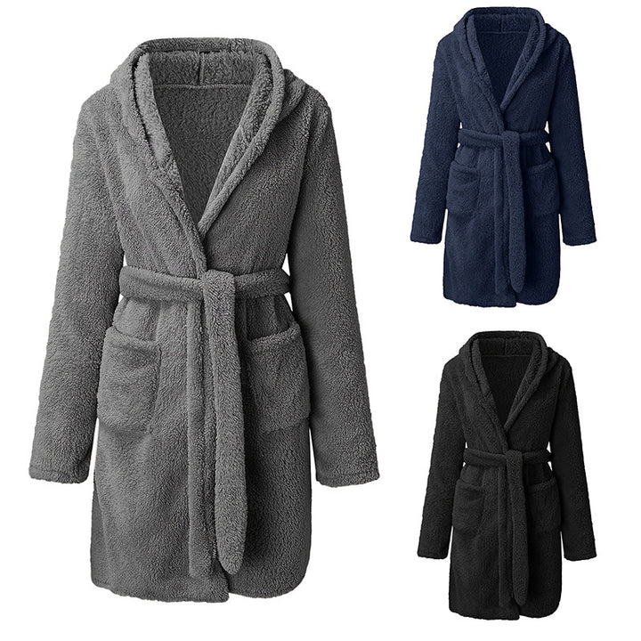 Damen Kuscheliger Fleece-Bademantel mit Kapuze und praktischen Taschen Echoarchiv